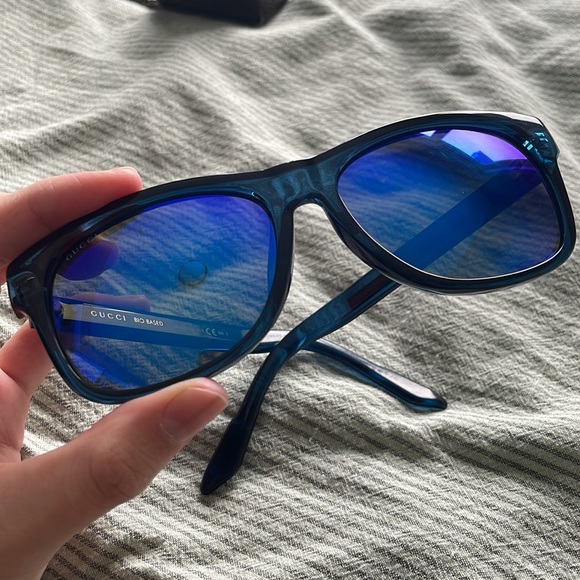 Gucci Sunglasses - Picture 2 of 15